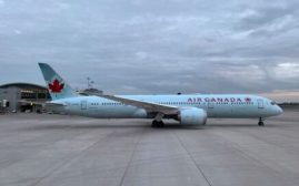 加航波音787梦想客机