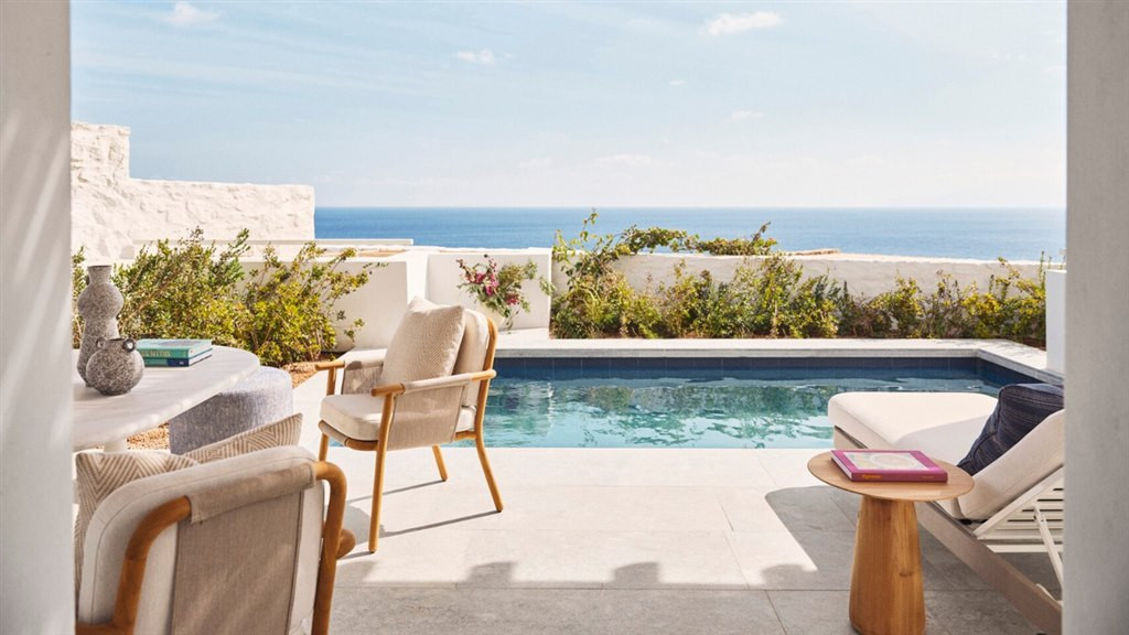 Four Seasons Hotel Mykonos 客房私人泳池与爱琴海景