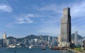 香港瑰丽酒店与维多利亚港天际线
