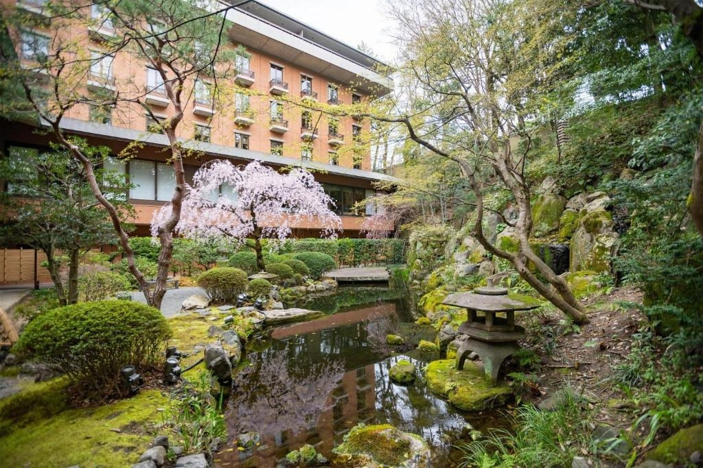 京都凯悦酒店日式庭园与樱花